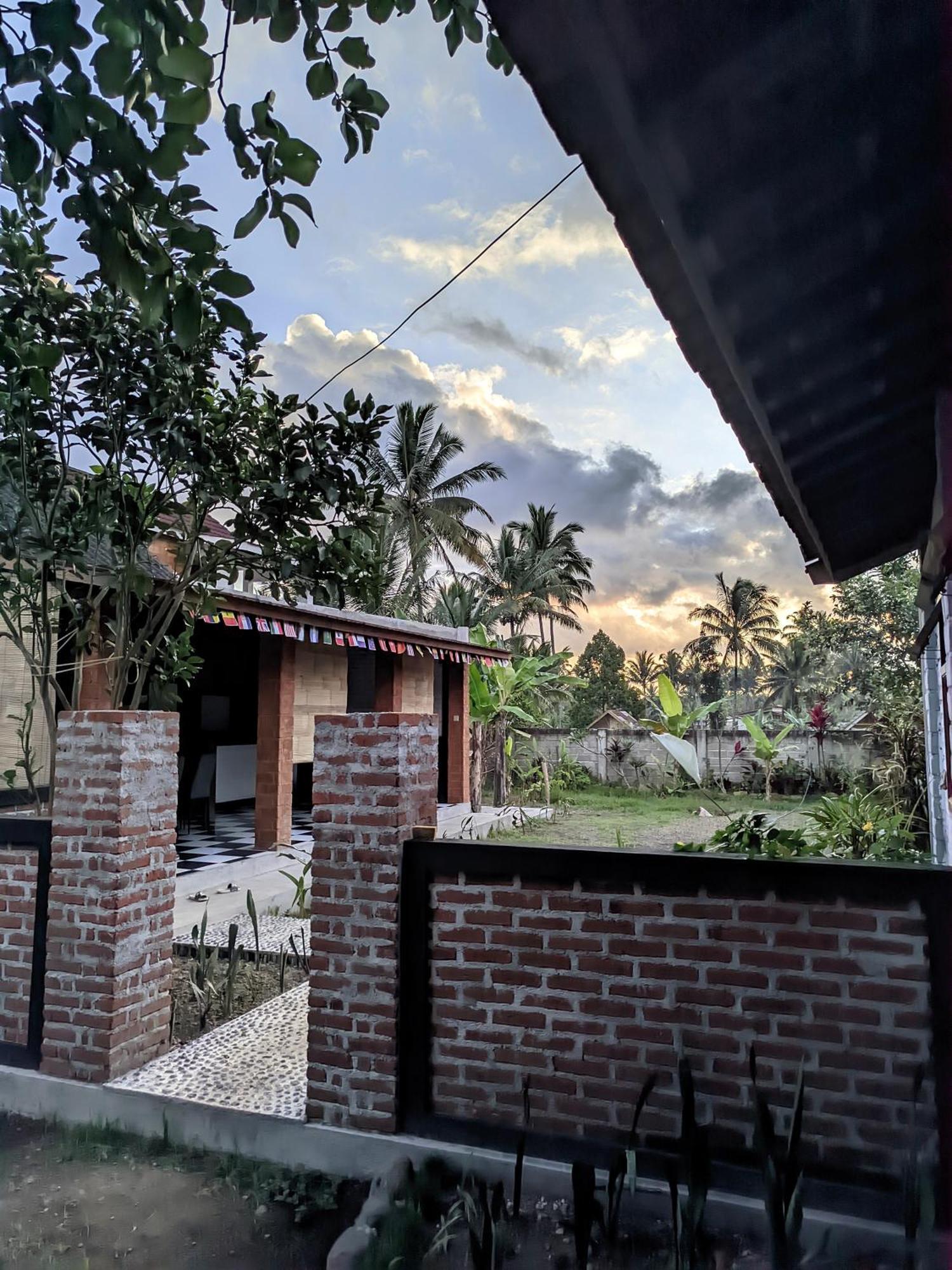 Arista Homestay Tetebatu Exterior photo
