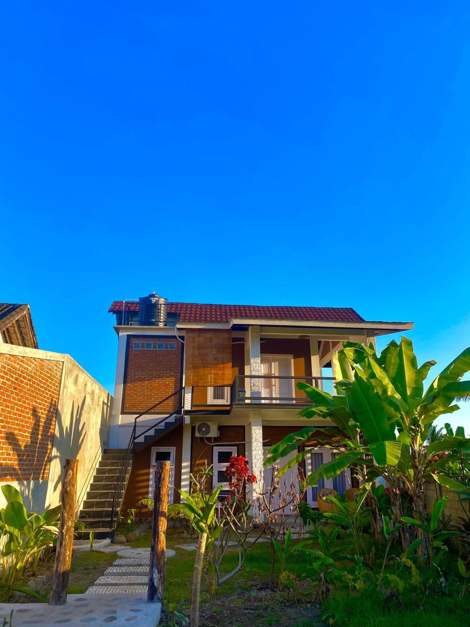 Arista Homestay Tetebatu Exterior photo